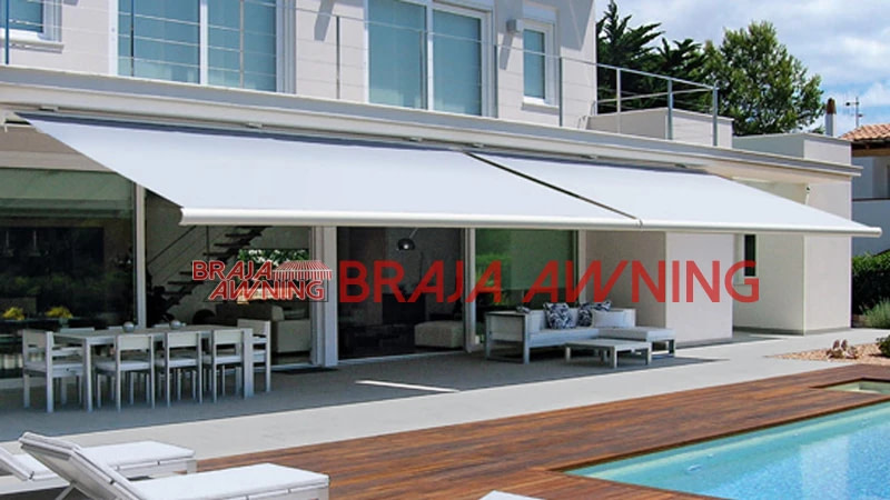 awning gulung kolam renang pribadi